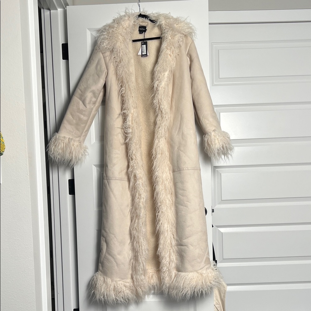 Boohoo Cream suede like jacket with Faux Fur Trim